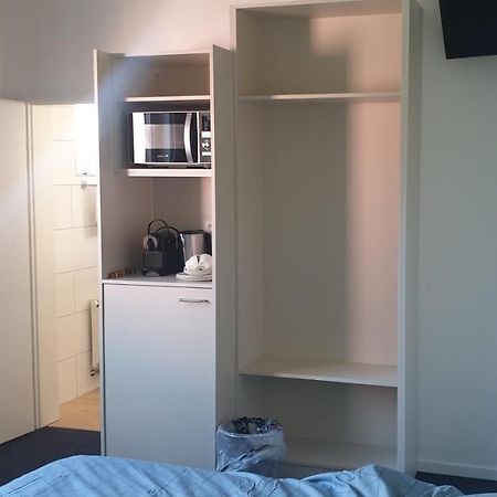 Louis Lägenhet Maaseik Exteriör bild