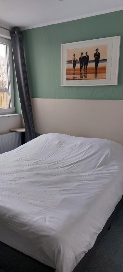 Louis Lägenhet Maaseik Exteriör bild